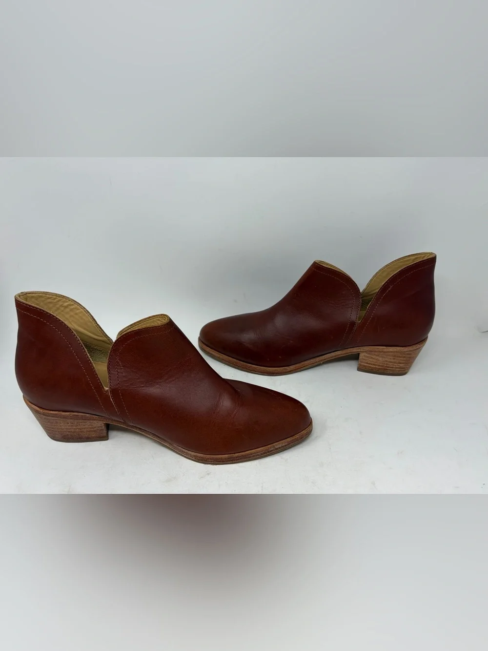 Nisolo Mia Ankle Booties Size 10